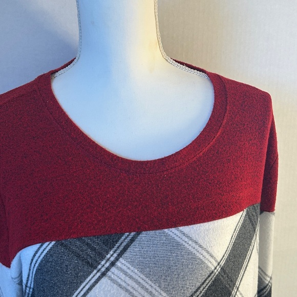 Maurice’s Womens Crew Neck L/S Lightweight Colorblock Sweater Sz XL - Picture 2 of 12